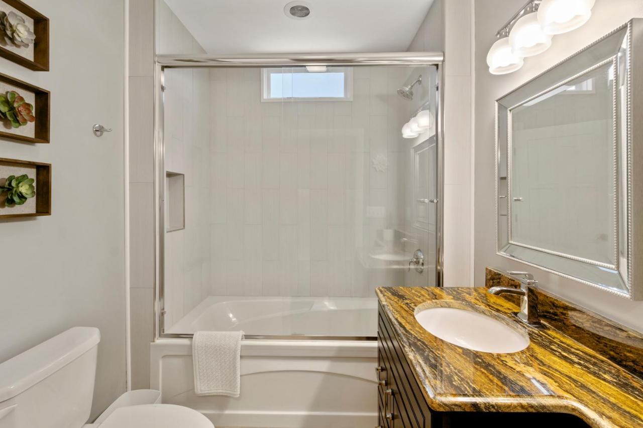 Gorgeous Downtown Bungalow, Walk Everywhere!!! Лейк Дженива Экстерьер фото