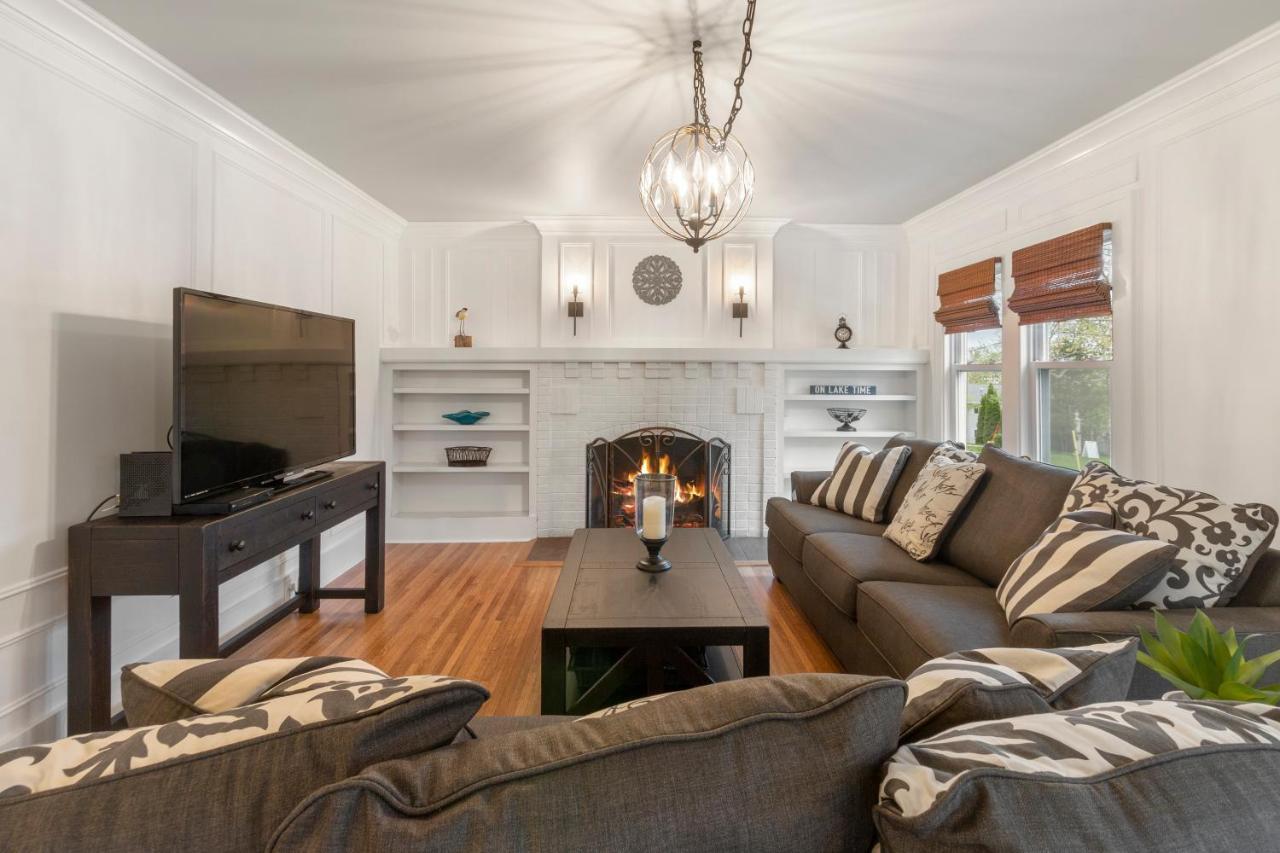 Gorgeous Downtown Bungalow, Walk Everywhere!!! Лейк Дженива Экстерьер фото
